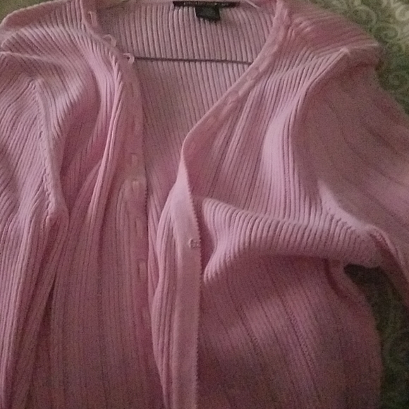 Pink cardigan - Picture 2 of 2